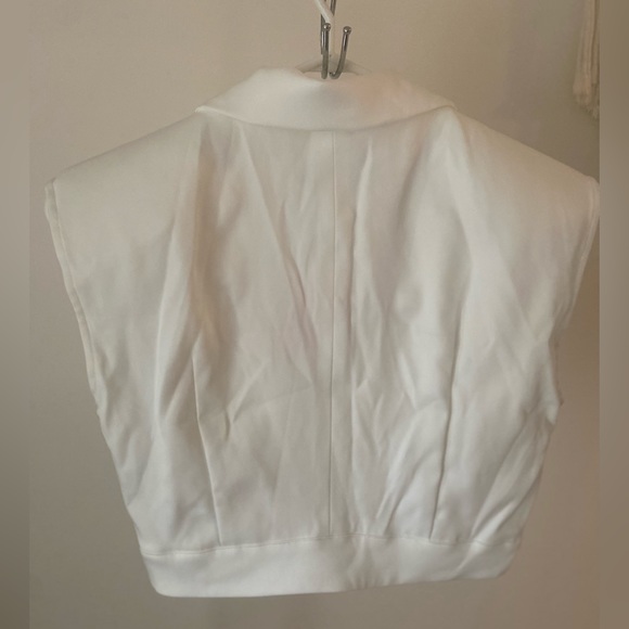 Collar V-neck Vest - White - Picture 3 of 5